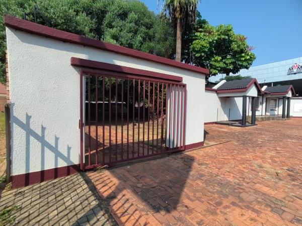 294  m² Commercial space