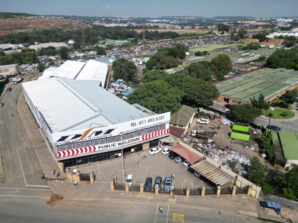 15 570 m² Industrial space