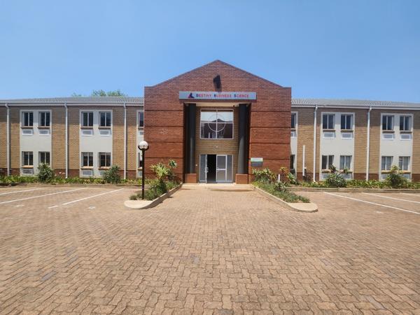 231 m² Commercial space