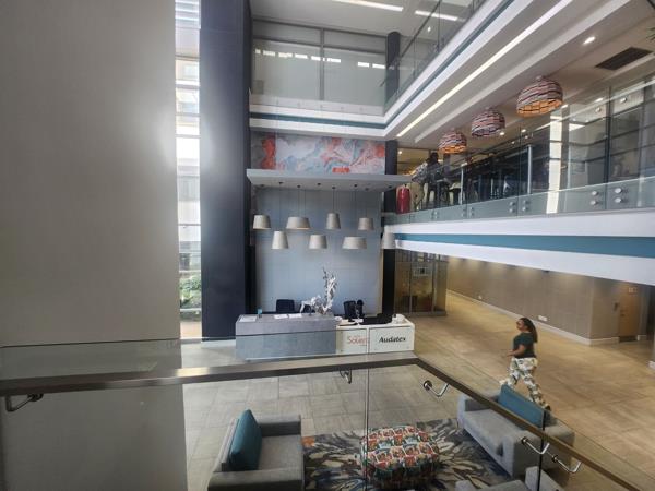 1 162 m² Commercial space