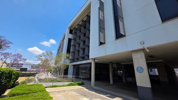 440  m² Commercial space