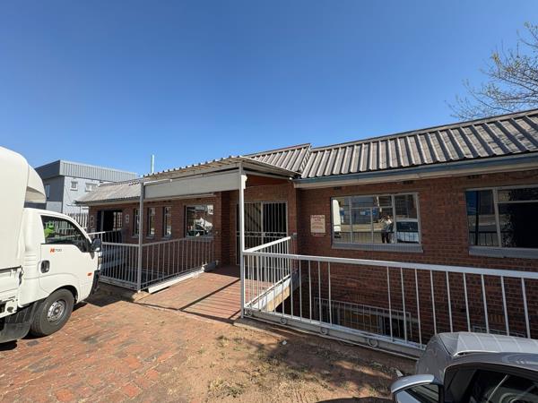 2 800  m² Industrial space