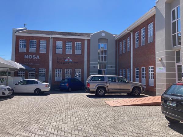 111 m² Commercial space