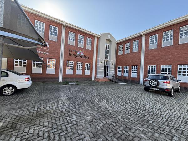 111 m² Commercial space