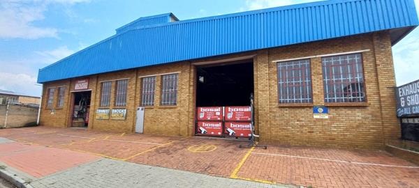 900  m² Industrial space