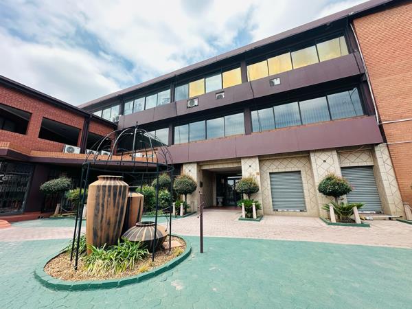 516  m² Commercial space