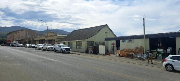 228  m² Commercial space