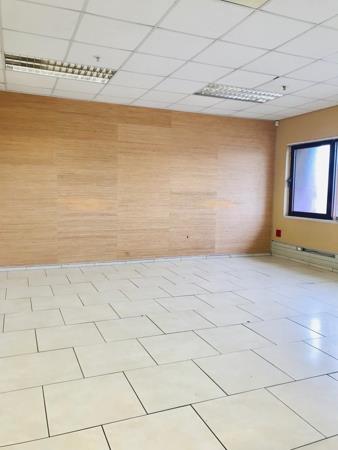 1 007.3 m² Office Space