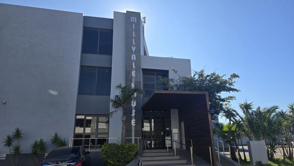 2 400 m² Commercial space