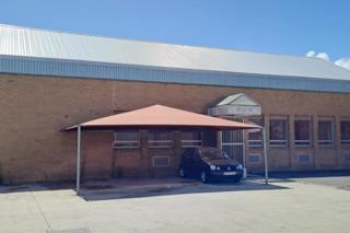 2 100  m² Industrial space