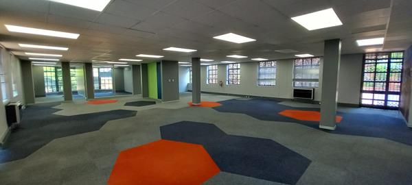 793  m² Commercial space