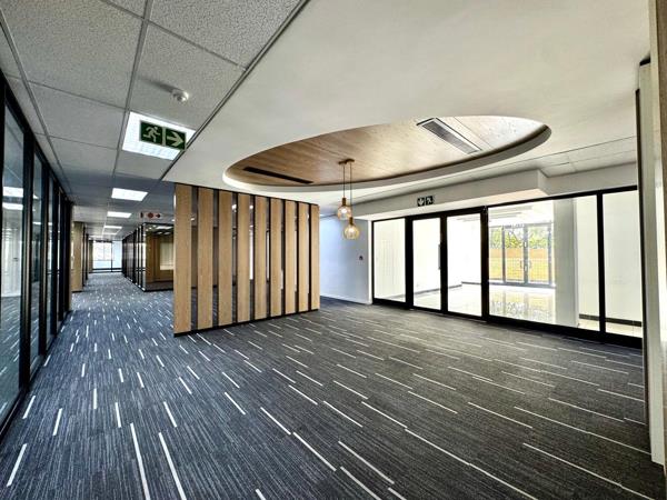 744 m² Commercial space