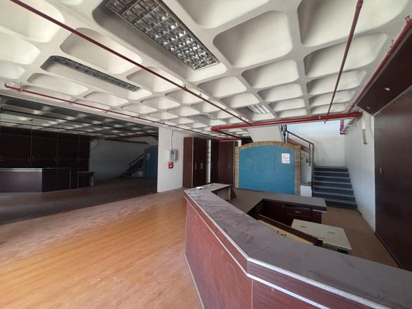 321  m² Industrial space