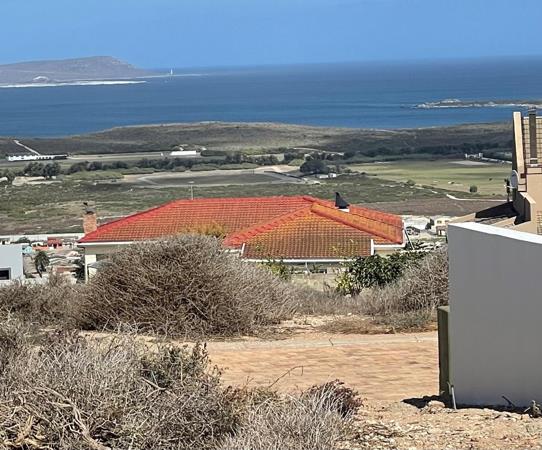 668 m² Land