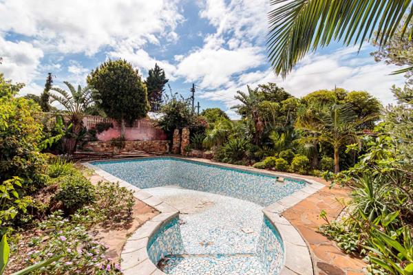 832 m² Land