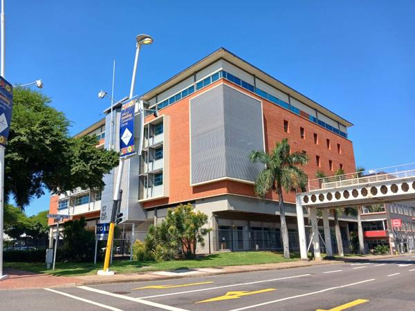 1 634 m² Office Space