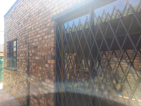 1 Bedroom Garden Cottage