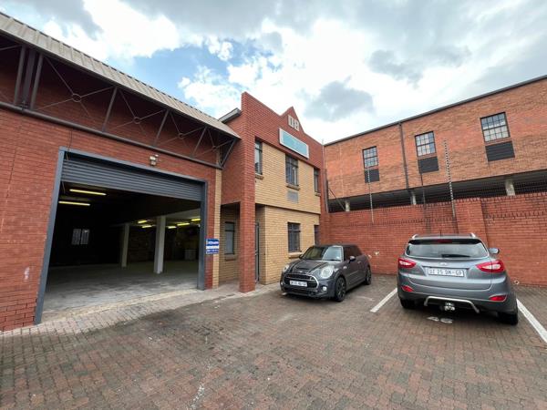 254  m² Industrial space