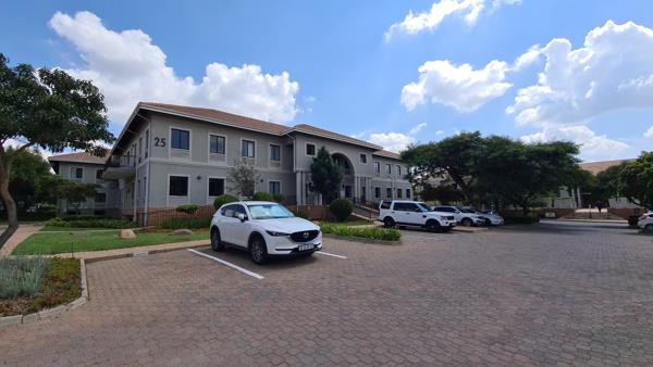 424  m² Commercial space