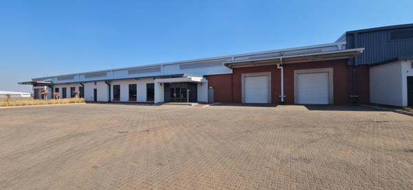 1 992  m² Industrial space