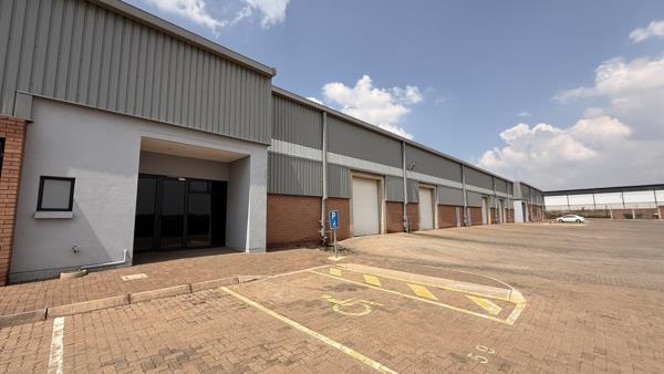 1 315  m² Industrial space