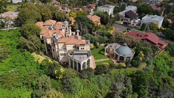 8 Bedroom House