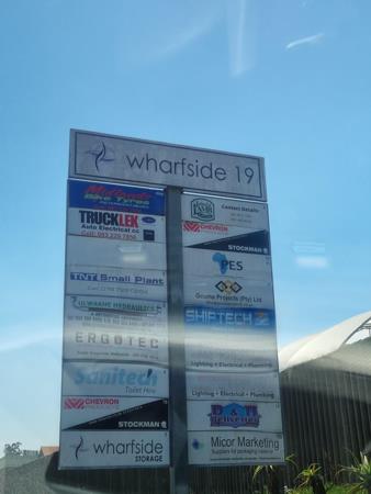 280  m² Commercial space