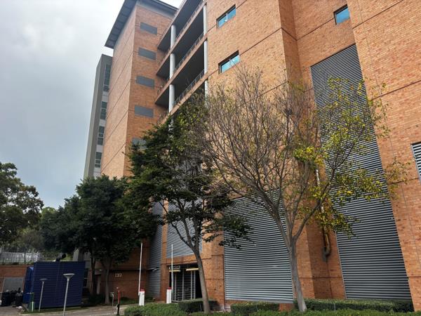 15 905  m² Commercial space