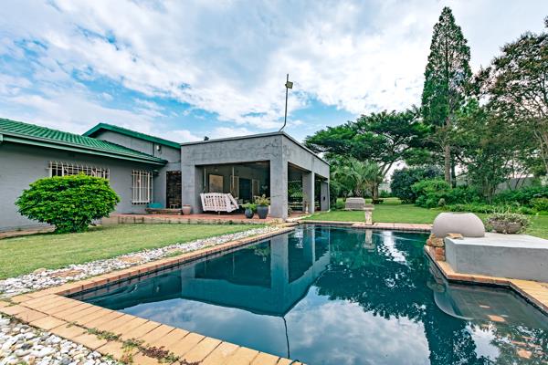 8 566 m² Farm