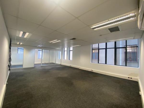 166 m² Commercial space