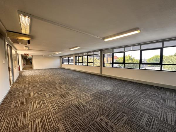 673 m² Commercial space