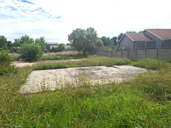 931 m² Land