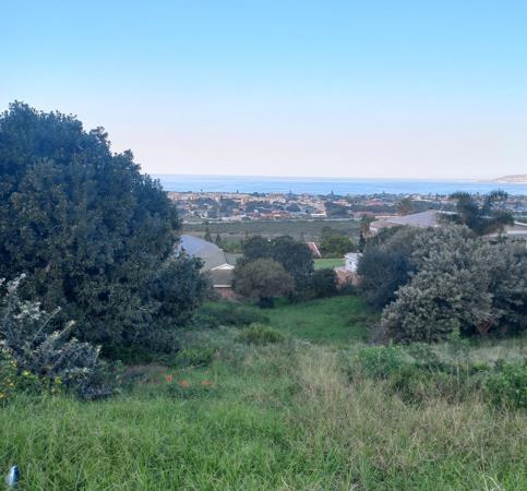 1 201 m² Land