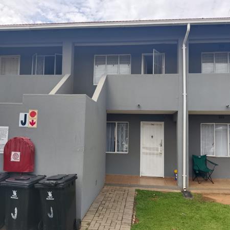 1 Bedroom Townhouse