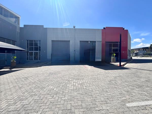 718  m² Industrial space