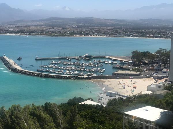 714 m² Land