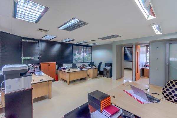 159  m² Office Space