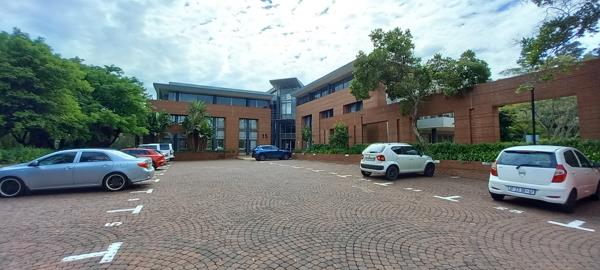 317  m² Commercial space