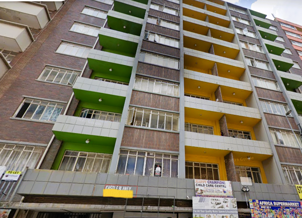 2 555  m² Commercial space