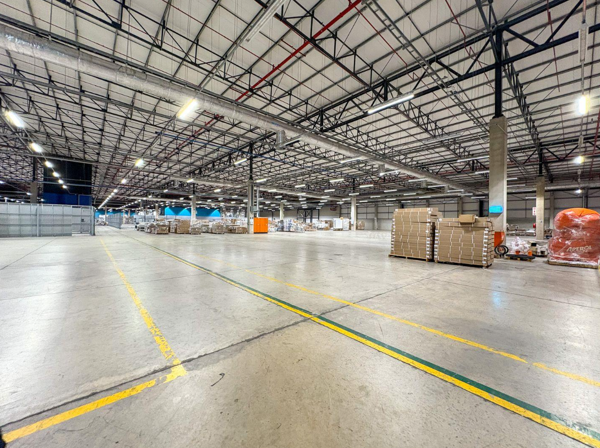 7 390  m² Industrial space