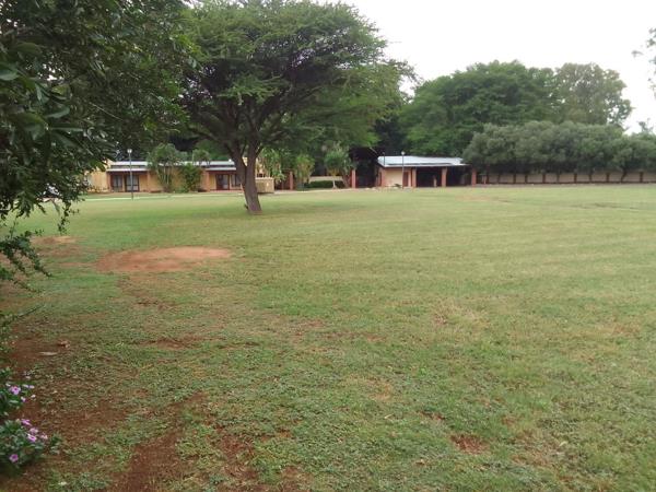 506 m² Land