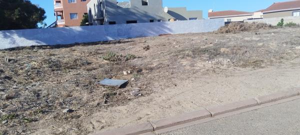 611 m² Land