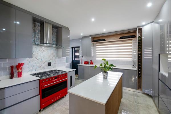 5 Bedroom House