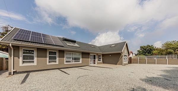 420  m² Office Space