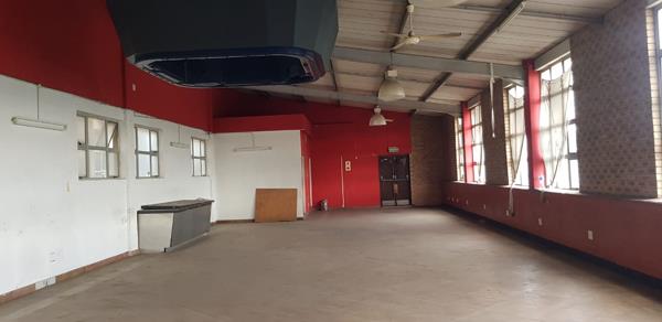 300 m² Commercial space
