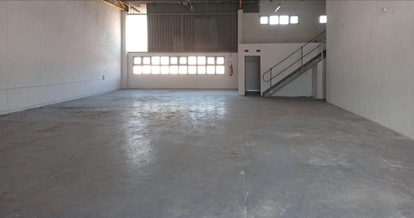 313 m² Industrial space