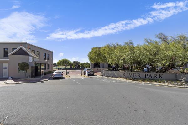 305 m² Commercial space