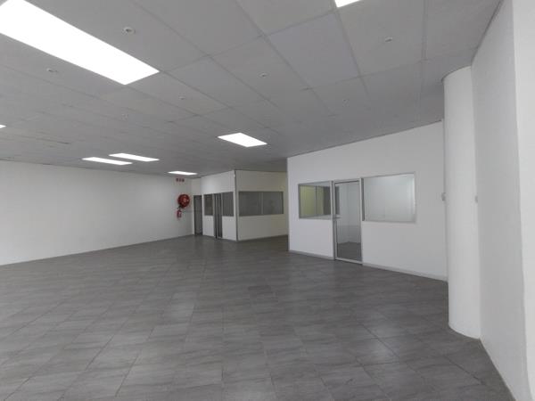 550  m² Commercial space