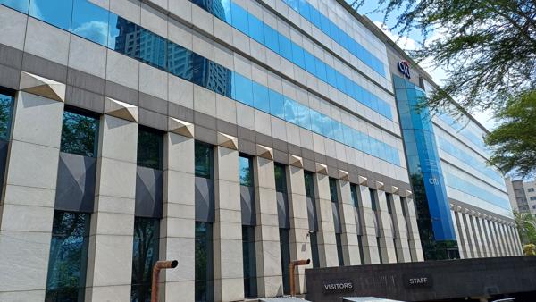 947.2  m² Commercial space