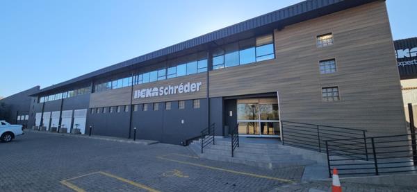 16 860  m² Industrial space